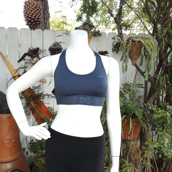 Nike Tops - Nike Dri-Fit Top